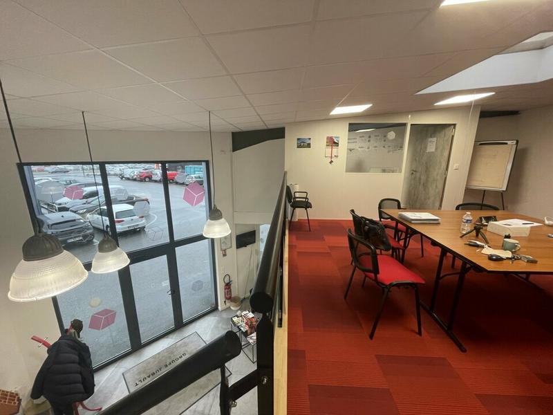 Bureau - 195 m²