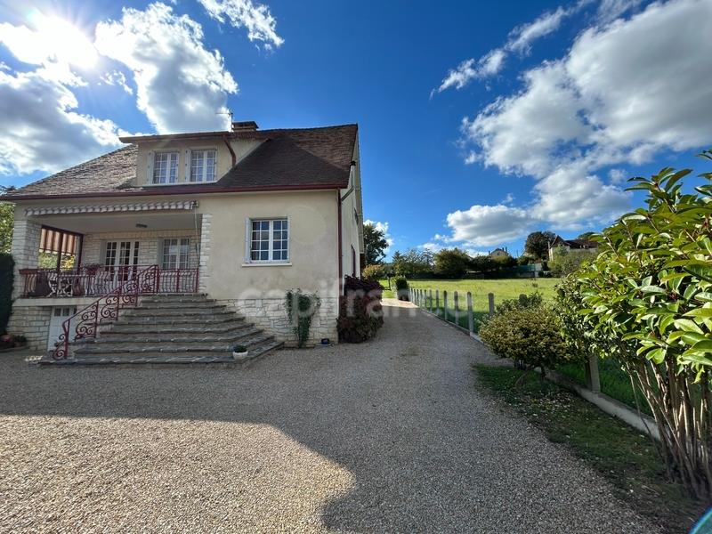 Maison - 170 m² - 6 pièces