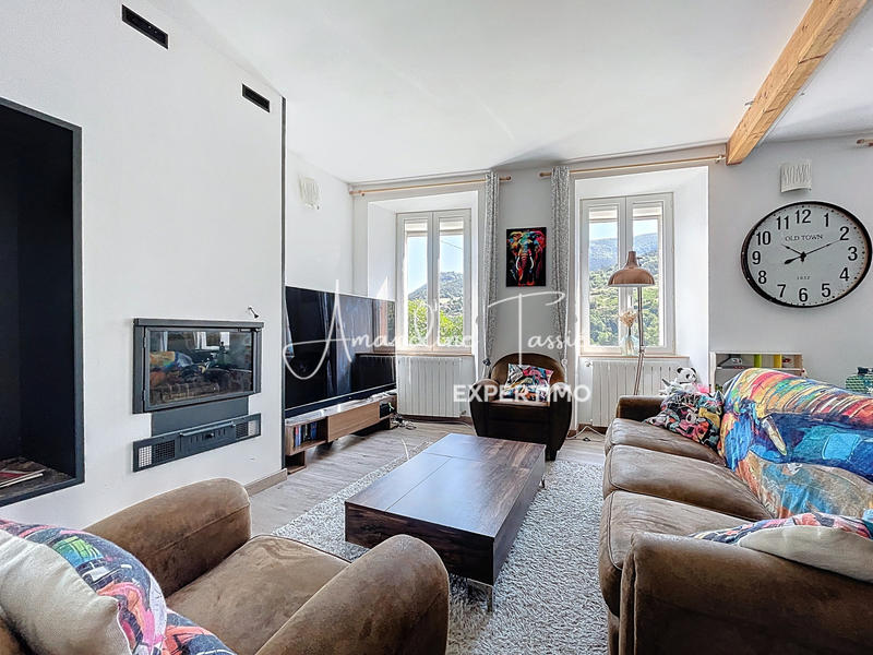 Maison - 155 m² - 6 pièces