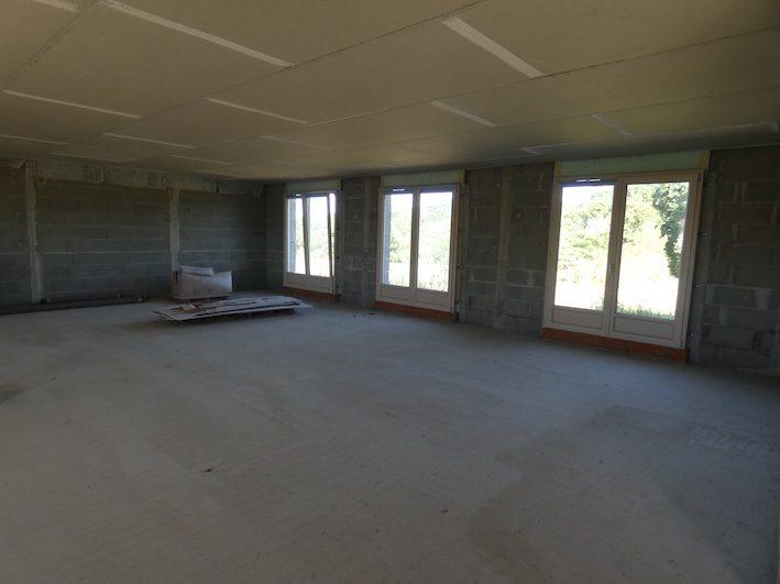 Maison - 218 m² - 6 pièces