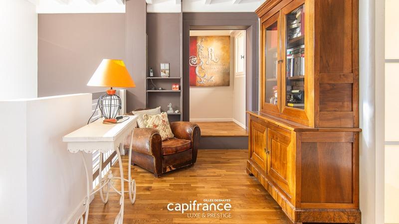 Villa - 226 m² - 8 pièces