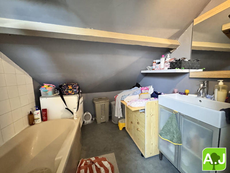 Maison - 74 m² - 3 pièces