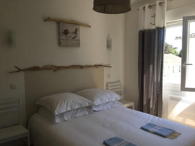 Maison - 847 m² - 36 pièces