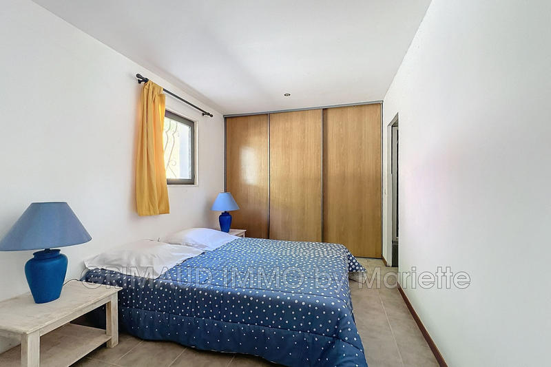 Villa - 151 m² - 6 pièces