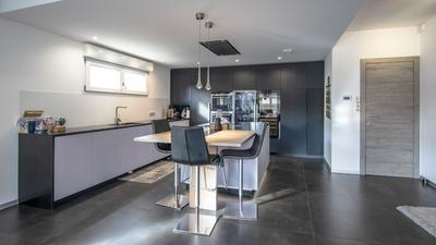 Maison - 190 m² - 7 pièces