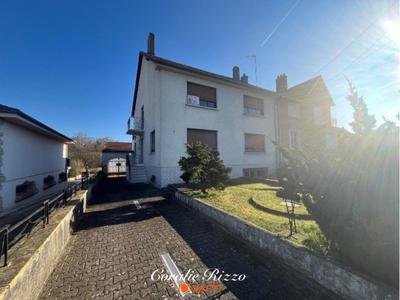 Maison - 190 m² - 7 pièces