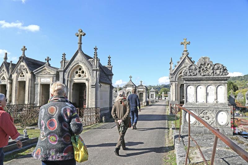 Visite guidée : un cimetière, des histoires...