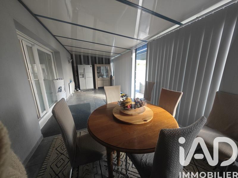 Maison - 200 m² - 10 pièces