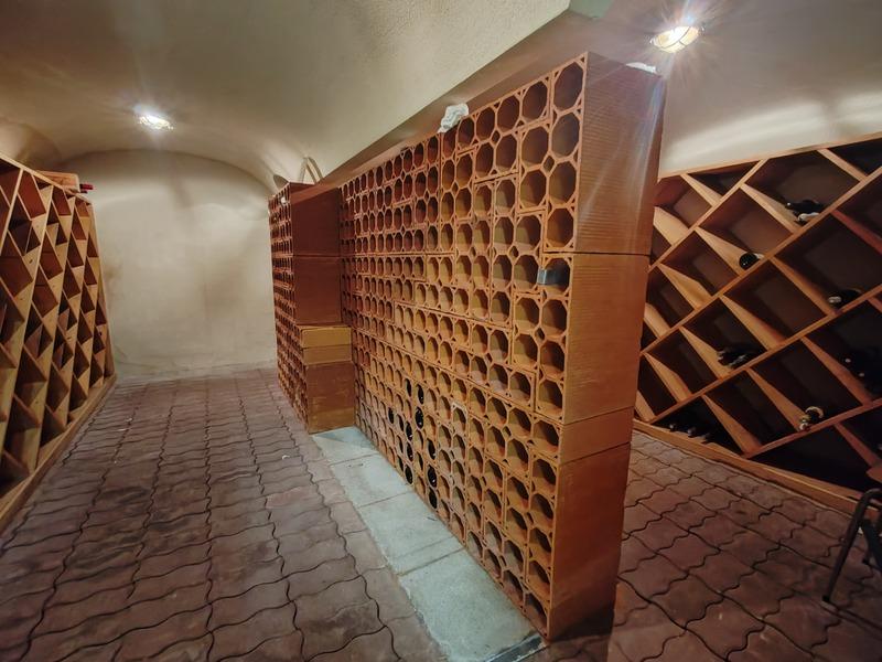 Demeure - 334 m² - 12 pièces