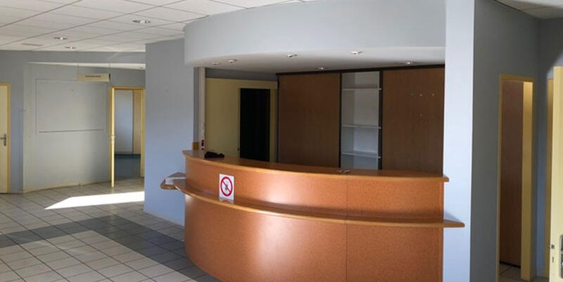 Local commercial - 420 m²