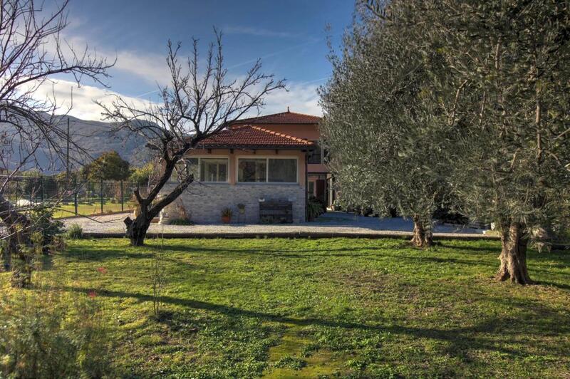 Propriété - 200 m² - 8 pièces