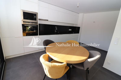 Appartement - 82 m² - 3 pièces