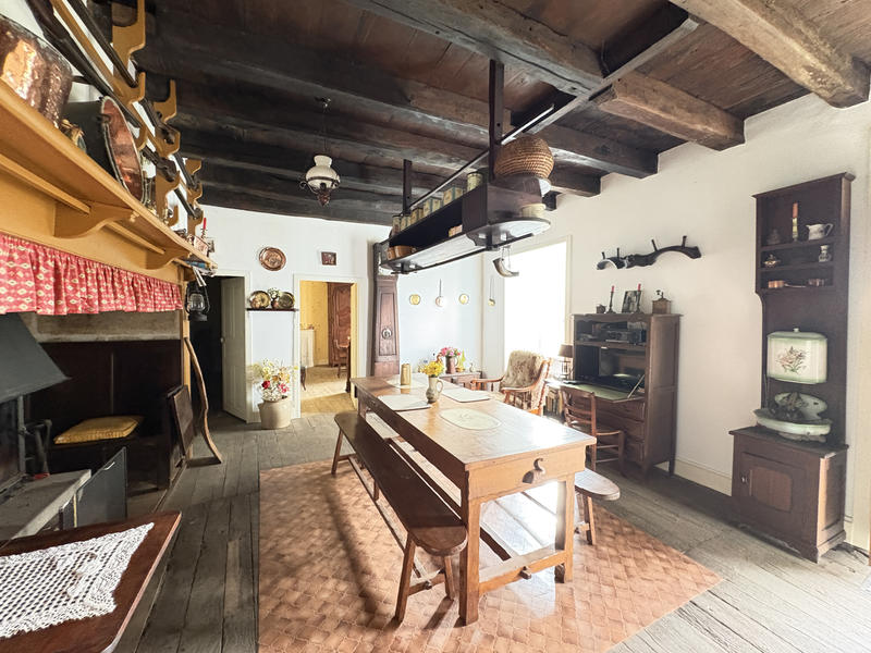 Maison - 107 m² - 6 pièces