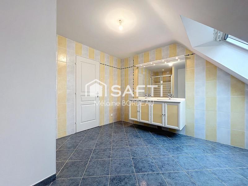 Maison - 203 m² - 6 pièces