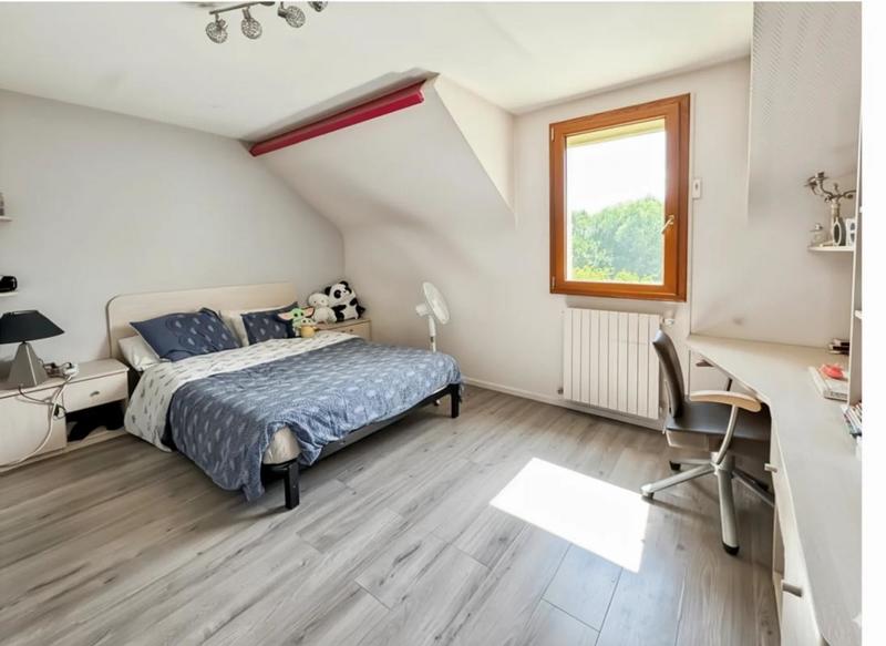 Maison - 213 m² - 6 pièces