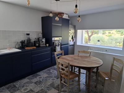 Maison - 210 m² - 10 pièces