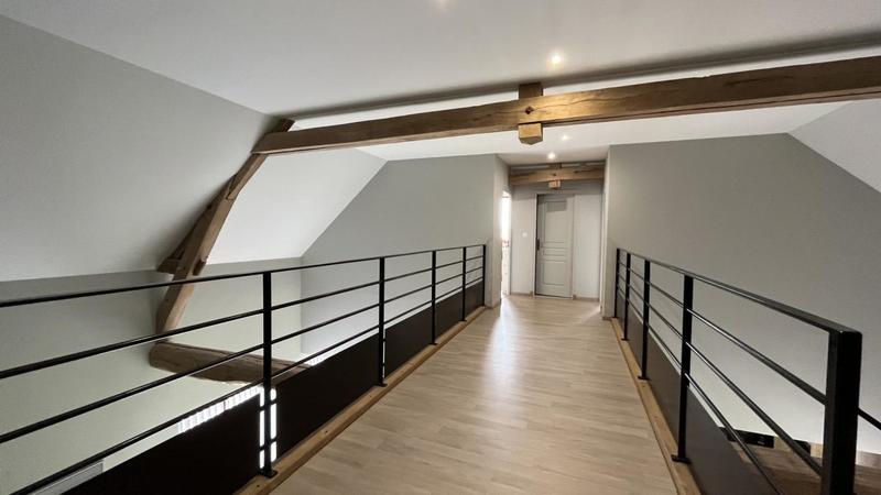 Maison en pierre - 220 m² - 6 pièces