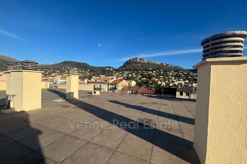 Appartement - 90 m² - 4 pièces