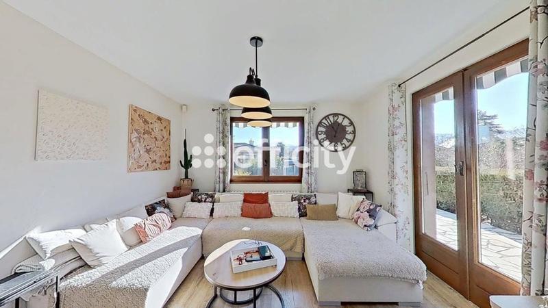 Maison - 145 m² - 6 pièces