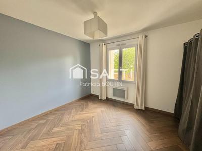 Maison - 249 m² - 11 pièces