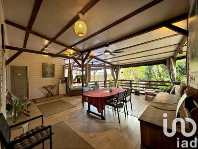 Maison - 197 m² - 10 pièces