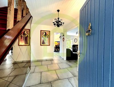 Maison - 173 m² - 9 pièces