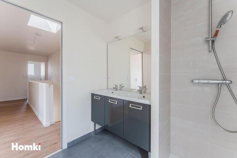 Maison - 101 m² - 5 pièces