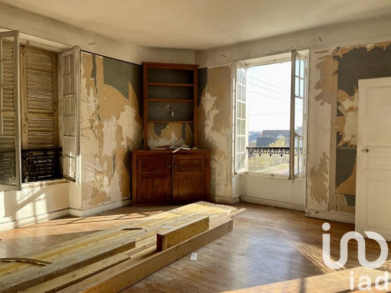 Maison - 201 m² - 8 pièces