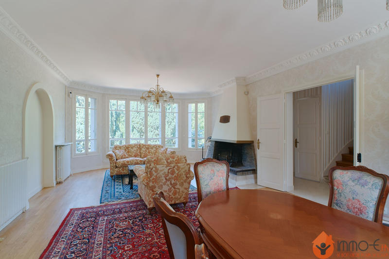 Propriété - 200 m² - 6 pièces