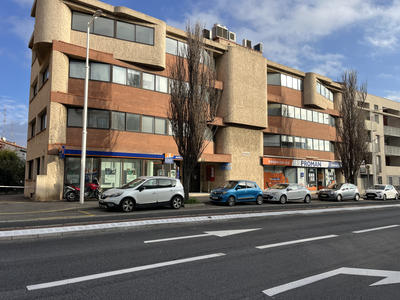 Local commercial - 374 m²