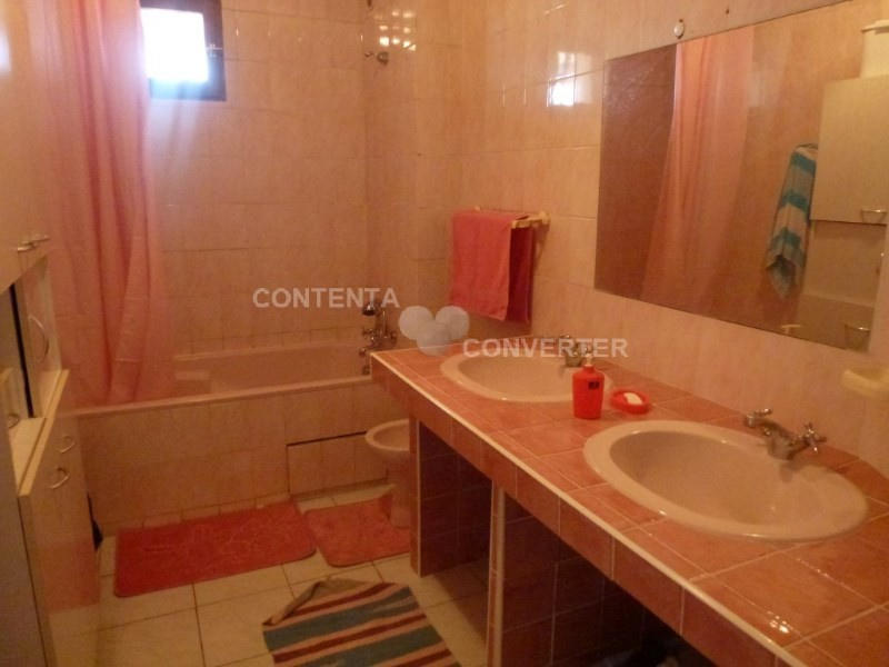 Maison - 180 m² - 6 pièces