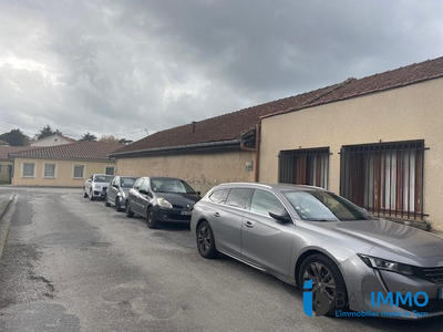 Immeuble - 1 800 m²