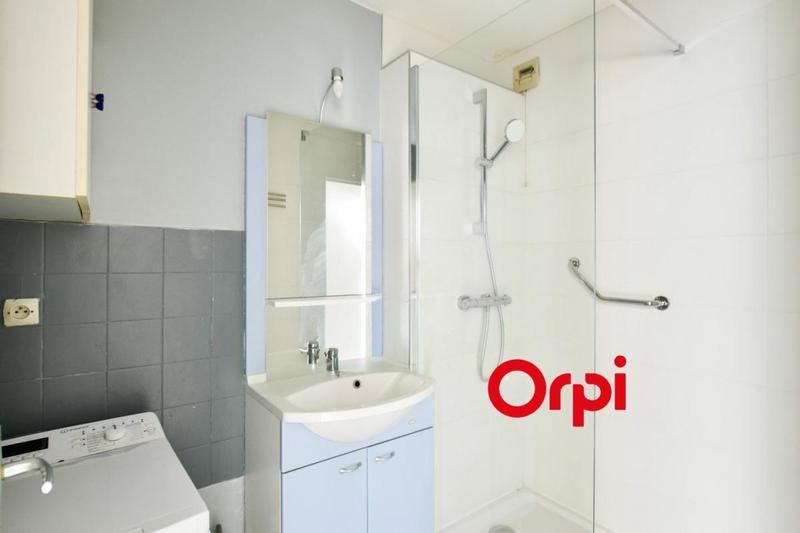 Appartement - 65 m² - 2 pièces