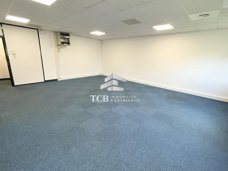 Bureau - 122 m²
