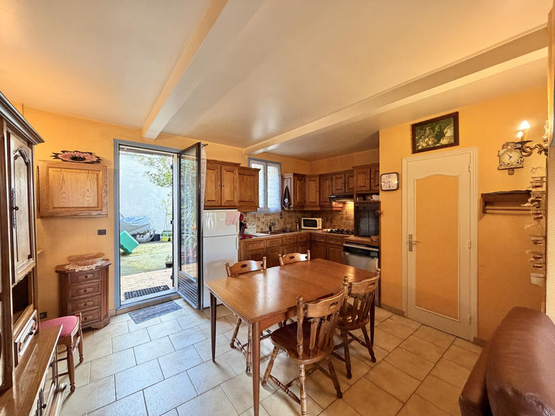 Maison - 111 m² - 6 pièces