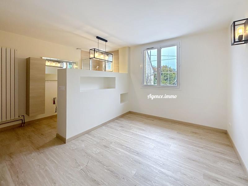 Maison - 98 m² - 4 pièces