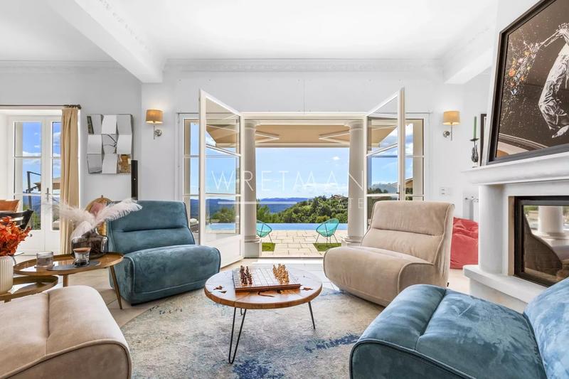 Villa - 229 m² - 7 pièces