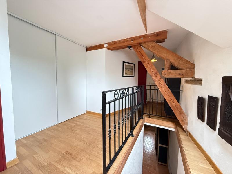 Propriété - 224 m² - 7 pièces