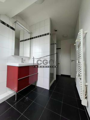 Appartement - 77 m² - 3 pièces