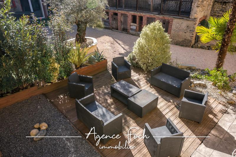 Maison ancienne - 240 m² - 7 pièces