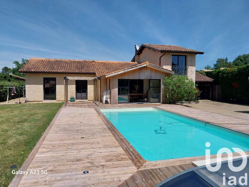 Maison - 166 m² - 6 pièces