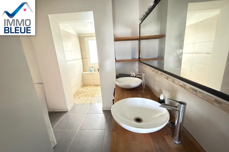 Maison - 97 m² - 4 pièces