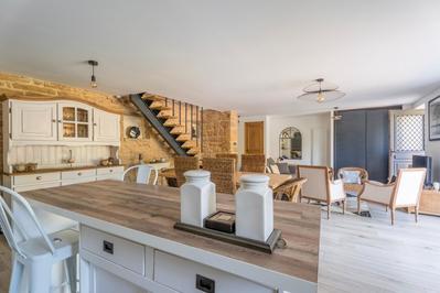 Maison - 95 m² - 3 pièces