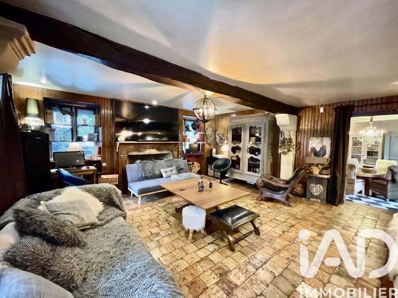 Maison - 408 m² - 11 pièces