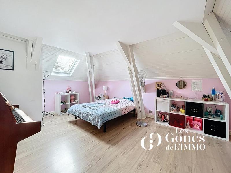 Propriété - 340 m² - 7 pièces