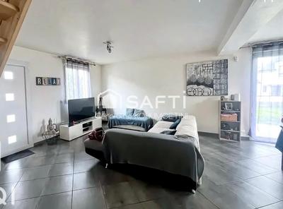 Maison - 100 m² - 6 pièces