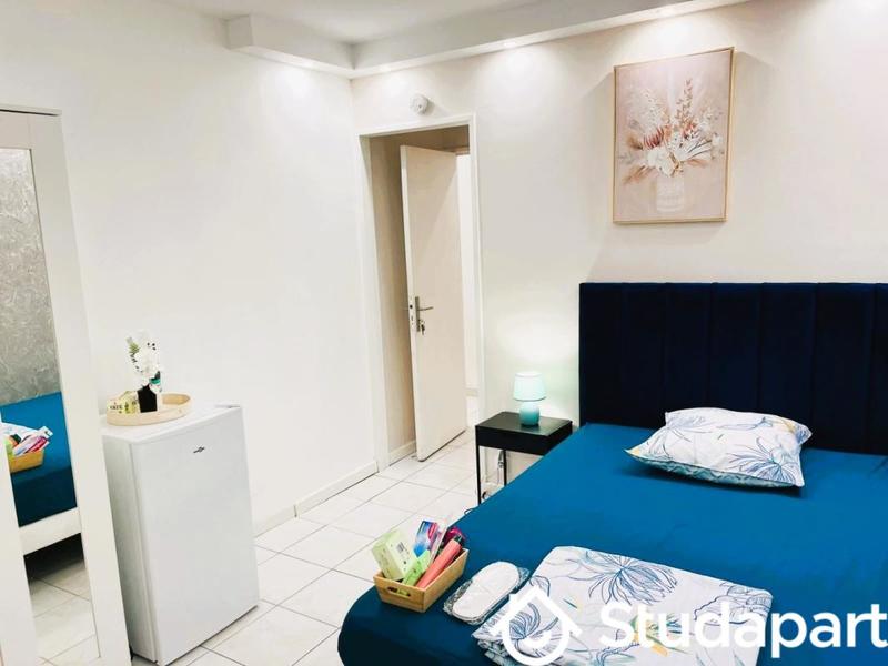 Chambre - 12 m² - 1 pièce