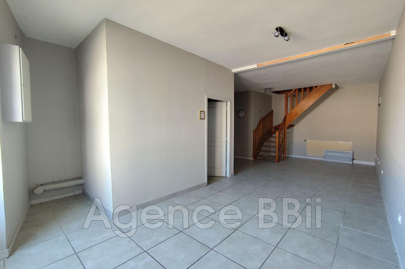 Maison - 284 m² - 2 pièces