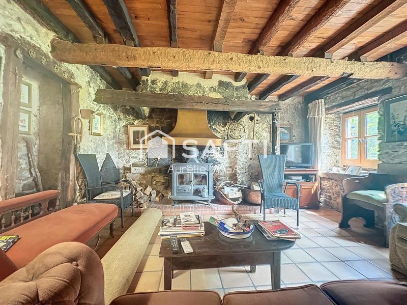 Maison - 225 m² - 6 pièces
