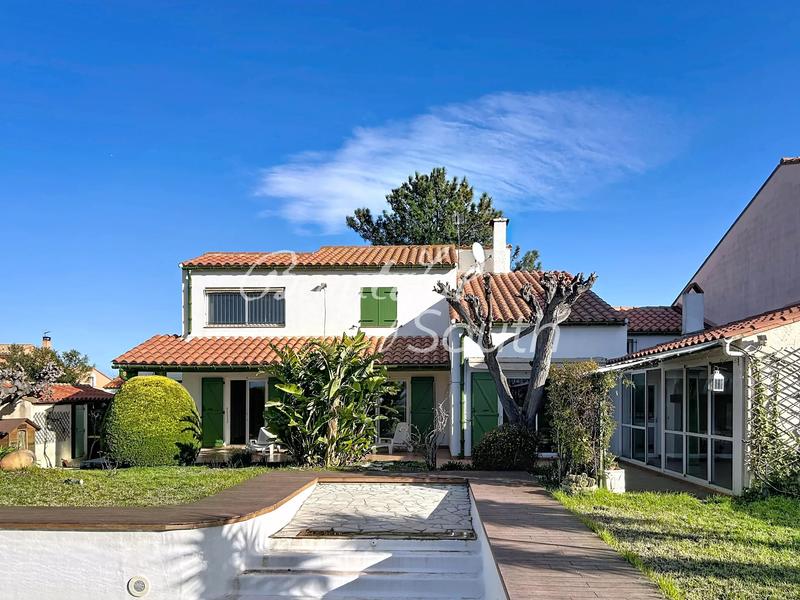 Maison - 189 m² - 7 pièces